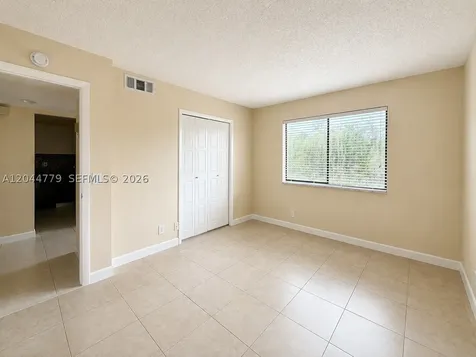 405 Lakeview Drive Weston FL 33326