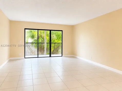 405 Lakeview Drive Weston FL 33326