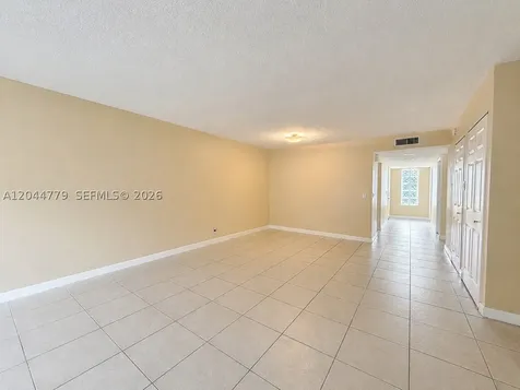 405 Lakeview Drive Weston FL 33326