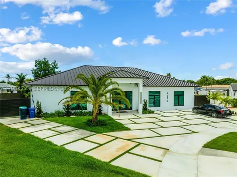 9630 SW 10th Terrace Miami FL 33174