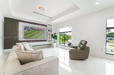 9630 SW 10th Terrace Miami FL 33174