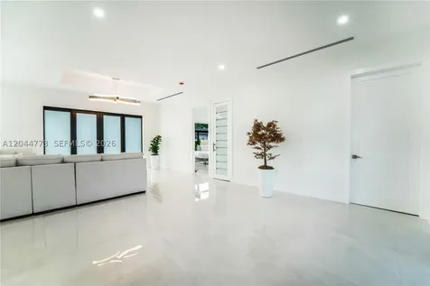 9630 SW 10th Terrace Miami FL 33174