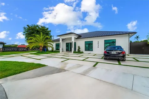 9630 SW 10th Terrace Miami FL 33174