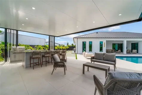 9630 SW 10th Terrace Miami FL 33174