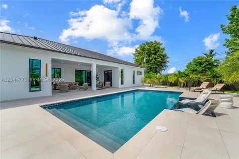 9630 SW 10th Terrace Miami FL 33174