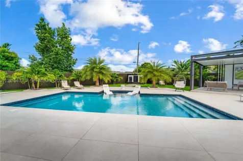 9630 SW 10th Terrace Miami FL 33174