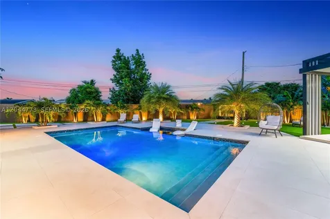 9630 SW 10th Terrace Miami FL 33174