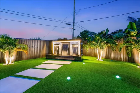 9630 SW 10th Terrace Miami FL 33174