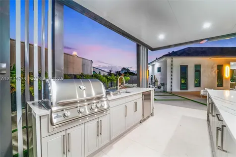 9630 SW 10th Terrace Miami FL 33174