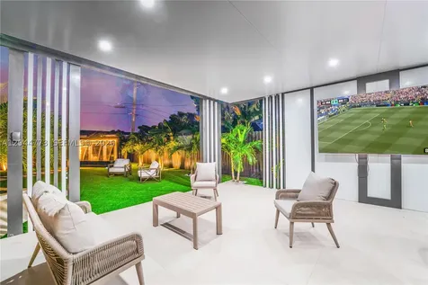 9630 SW 10th Terrace Miami FL 33174