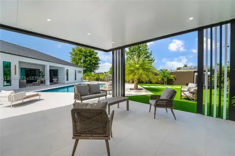 9630 SW 10th Terrace Miami FL 33174