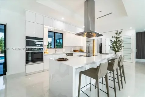 9630 SW 10th Terrace Miami FL 33174