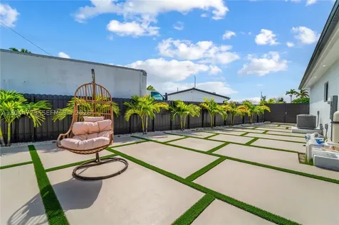 9630 SW 10th Terrace Miami FL 33174