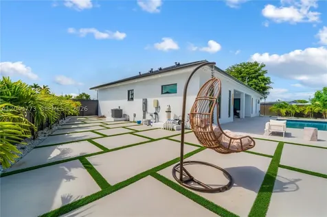 9630 SW 10th Terrace Miami FL 33174