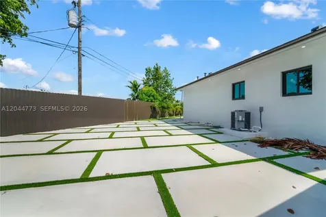 9630 SW 10th Terrace Miami FL 33174