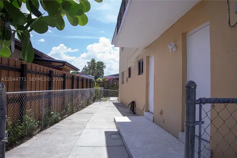 1226 SW 30th Avenue Miami FL 33135