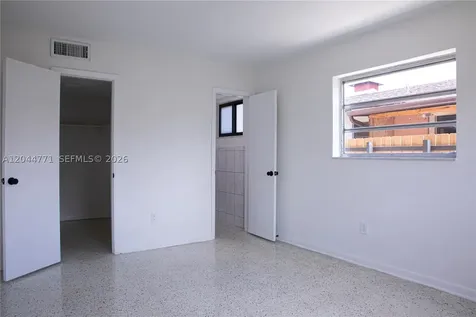 1226 SW 30th Avenue Miami FL 33135