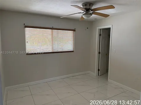 101 E 51st Place Hialeah FL 33013
