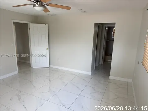 101 E 51st Place Hialeah FL 33013