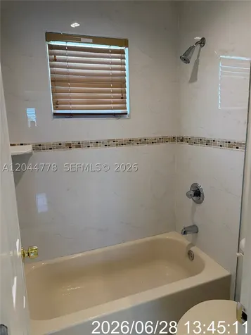 101 E 51st Place Hialeah FL 33013