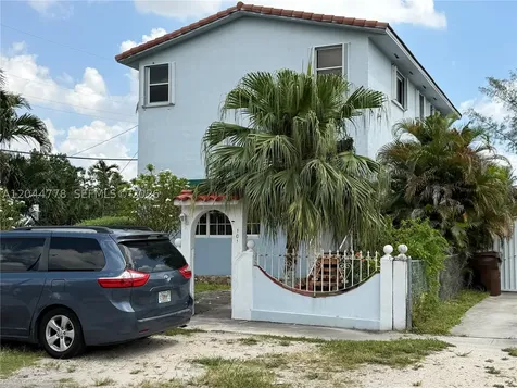 101 E 51st Place Hialeah FL 33013