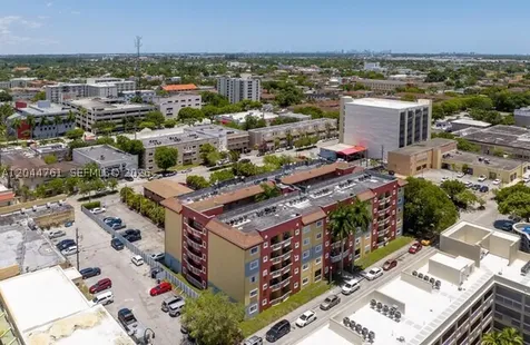21 E 3rd Street Hialeah FL 33010