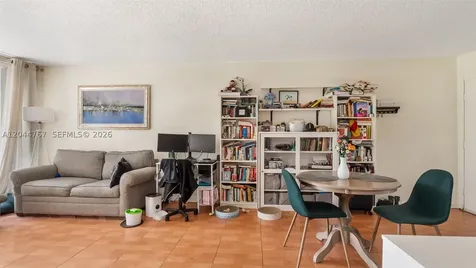 110 Fontainebleau Boulevard Miami FL 33172
