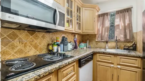 110 Fontainebleau Boulevard Miami FL 33172