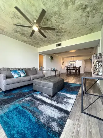 1705 Whitehall Drive Davie FL 33324