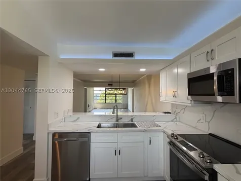 1705 Whitehall Drive Davie FL 33324
