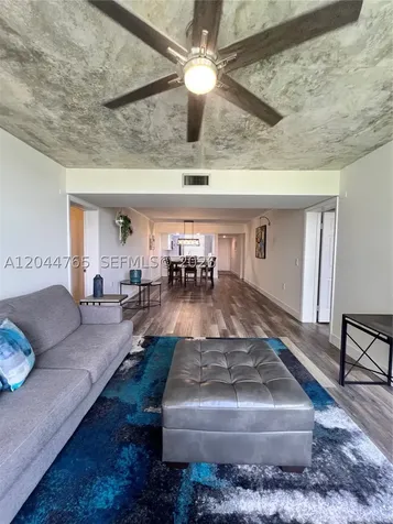 1705 Whitehall Drive Davie FL 33324