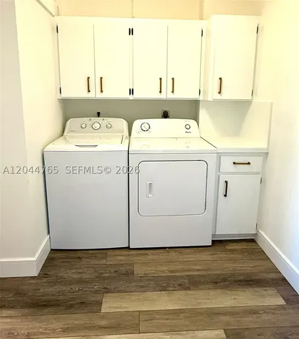 1705 Whitehall Drive Davie FL 33324