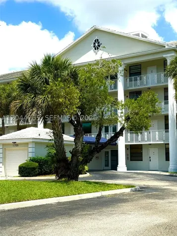 1705 Whitehall Drive Davie FL 33324