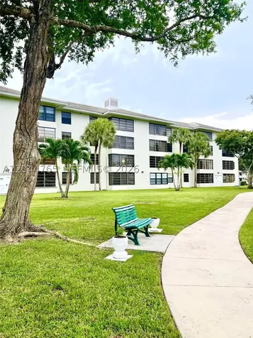 1705 Whitehall Drive Davie FL 33324