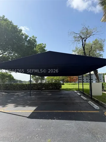 1705 Whitehall Drive Davie FL 33324