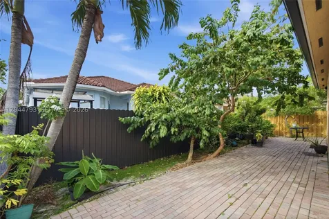 15125 SW 12th Terrace Miami FL 33194