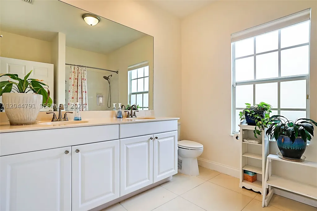 4216 Leo Lane Palm Beach Gardens FL 33410