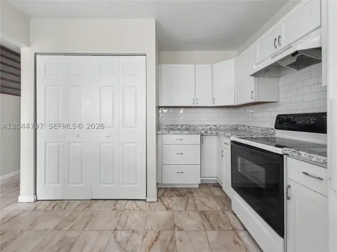 20964 SW 84th Avenue Cutler Bay FL 33189