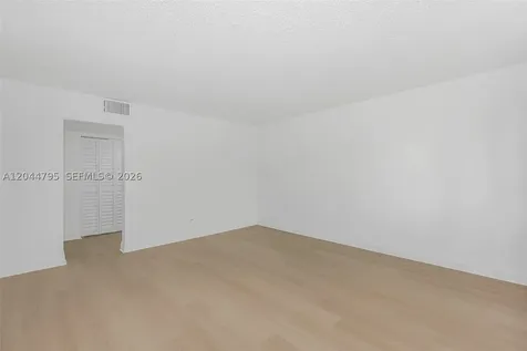 445 NE 195th Street Miami FL 33179