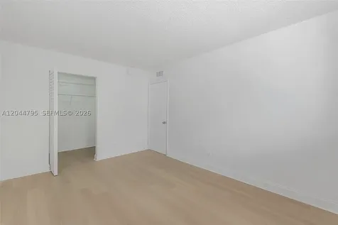 445 NE 195th Street Miami FL 33179