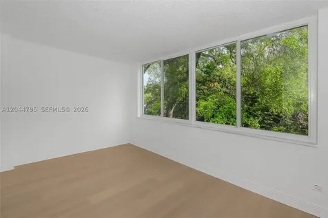 445 NE 195th Street Miami FL 33179