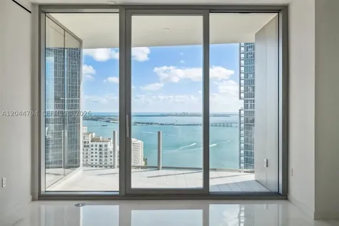 300 Biscayne Blvd Way Miami FL 33131