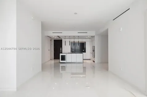 300 Biscayne Blvd Way Miami FL 33131