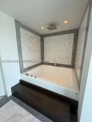 200 Biscayne Boulevard Way Miami FL 33131