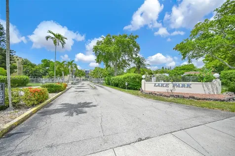 942 NE 199th Street Miami FL 33179