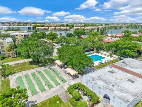 942 NE 199th Street Miami FL 33179