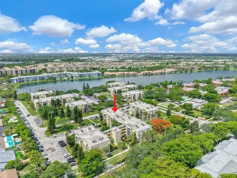 942 NE 199th Street Miami FL 33179