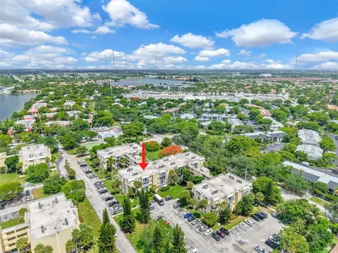 942 NE 199th Street Miami FL 33179