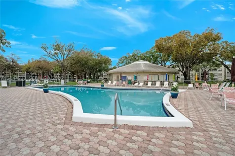 2901 NW 48th Avenue Lauderdale Lakes FL 33313