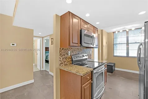2901 NW 48th Avenue Lauderdale Lakes FL 33313